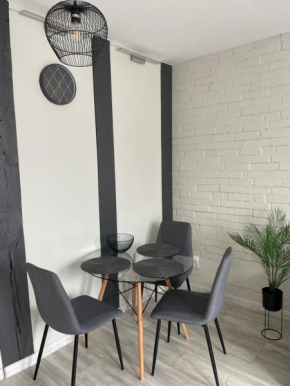 Parrot apartaments